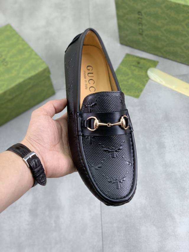 工厂P价P 实价 古奇Gucci 新款经典豆豆鞋；香港原单顶级 精湛工艺 顶级质量高端精品男士休豆豆鞋 英伦时尚风 鞋面采用意大利进口小牛皮，舒适透气全进口柔软