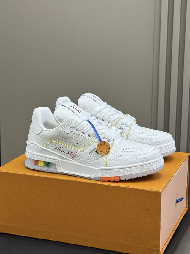 实价： Trainer 2025春夏 Trainer经典版型，彩色皮料给予不一样的穿搭趣味！情侣码数 顶级版本35-45