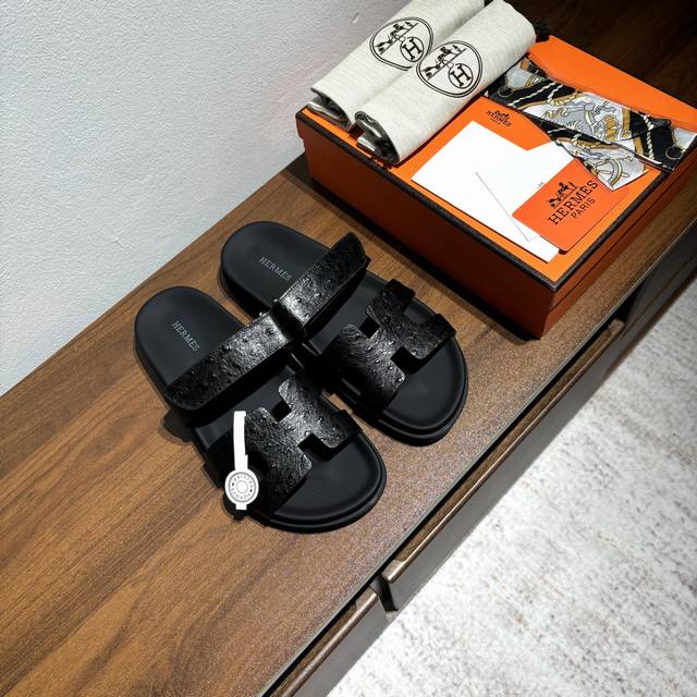 出厂价Pp：女款 男款10品牌：Hermes编号：H8018-210199颜色：鸵鸟纹新色系码数:35一40 38-45鞋面材质：进口小牛皮大底材质：Tpu防滑
