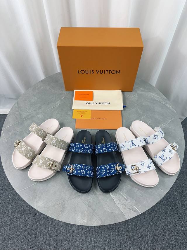 Lv 春夏新款拖鞋皮带扣子可调松紧的设计 满满的沙滩风情 原版开模Lv金属Logo装饰 既时尚又美观超级百搭鞋面 定制进口提花布料 原版老花皮料 水染羊皮内里