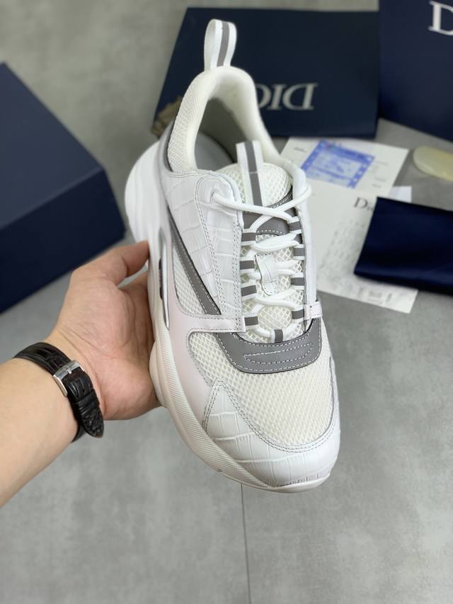 工厂P价P 实价 新色 高品质、Dior 迪奥 官网最新发布1:1拷贝，鞋身采用进口原版细腻透气布拍精选头层牛皮制作原版细腻网布内里鞋垫 ，完美造型顶级品质橡胶