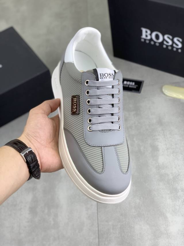 工厂P价P 实价 Boss 2025原版系带男鞋 经典高帮款休闲鞋本款是官方主打经典款，质量，原厂名师制作，采用进口飞织透气面料舒适透气网布內里羊皮鞋垫，完美楦