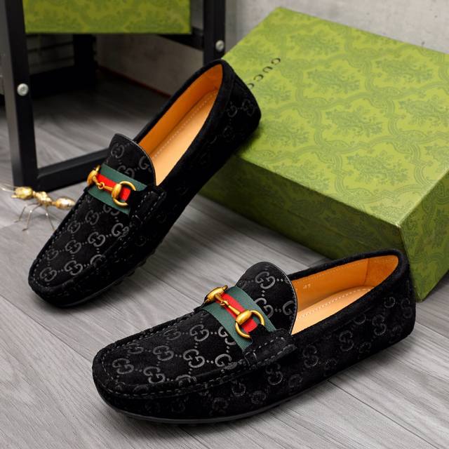 调工厂P价 男装男鞋 运动原单商品商标：Gucci 古驰 套脚鞋正码码数: 38-44商品材料：精选 头层牛皮鞋面，进口牛皮内里。原版大底