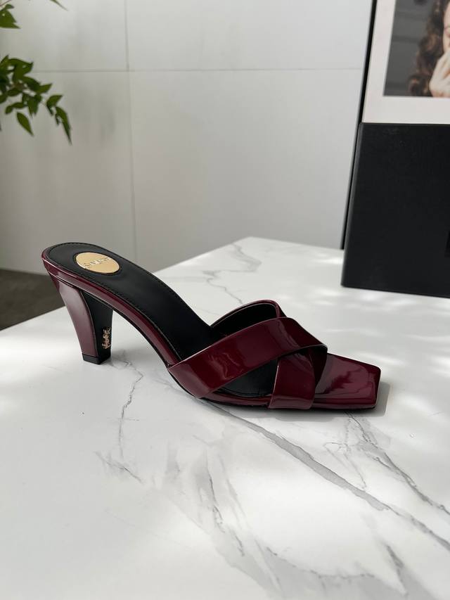 工厂P价 女装女鞋 运动原单 Ysl Saint Laurent* 2025夏季新品 ，优雅大气方头高跟拖鞋鞋跟高度：7.5厘米 3英寸码数: 35-43 42