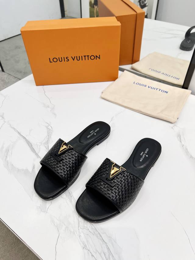 上新路易威登Lv。码数35–43。橡胶 真皮底
