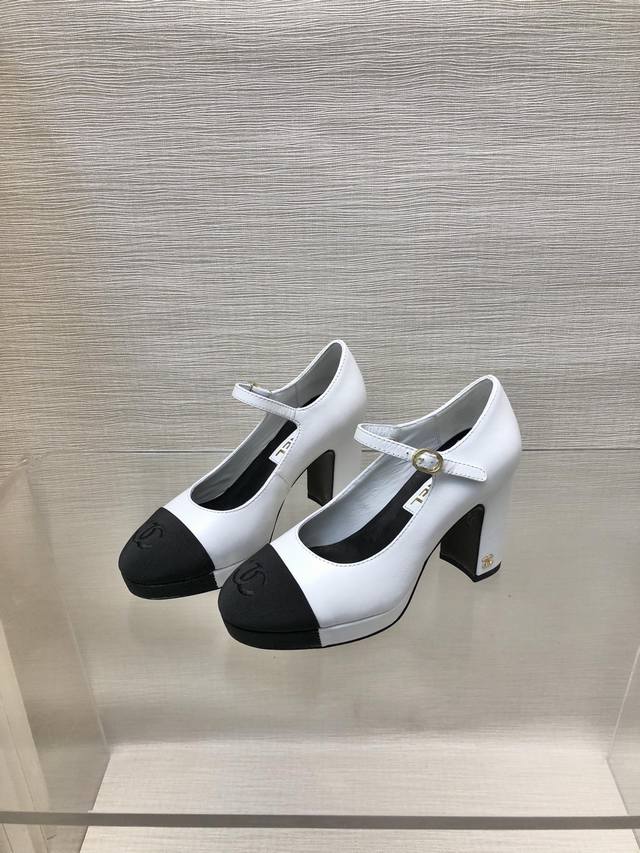 Chanel 24新款流苏单鞋小香乐福鞋Yyds！搭配各种风格都轻松驾驭 小短腿的福音 上脚瞬间秒变大长腿鞋面牛皮 内里羊皮 真皮大底Size:35-40
