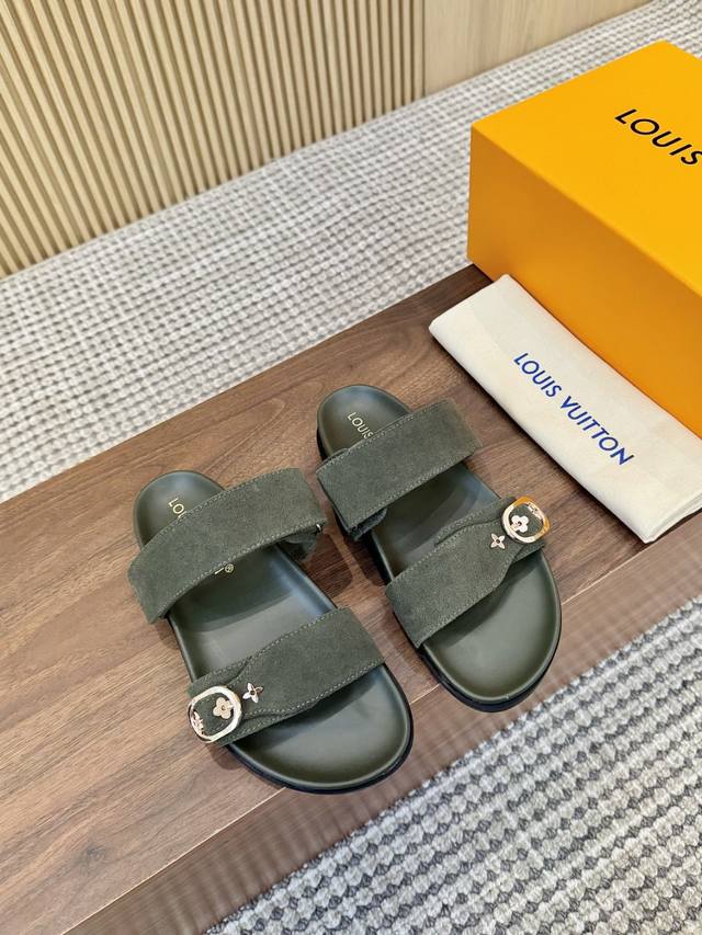 系列款拖鞋 Louisvuitt On Fw。New Arrival～L V Aspen 水台拖鞋L家2025拖鞋新品大底橡胶材质， 软底台舒适度满分 效果满分
