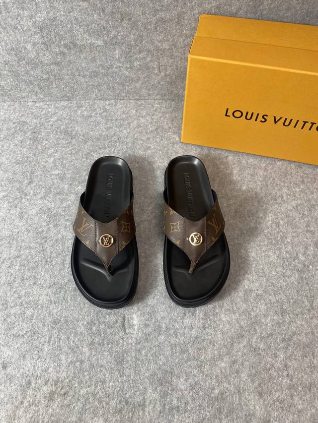 系列款 男款拖鞋 Louisvuitt On Fw。New Arrival～L V Aspen 水台拖鞋L家2025拖鞋新品大底橡胶材质， 软底台舒适度满分 效