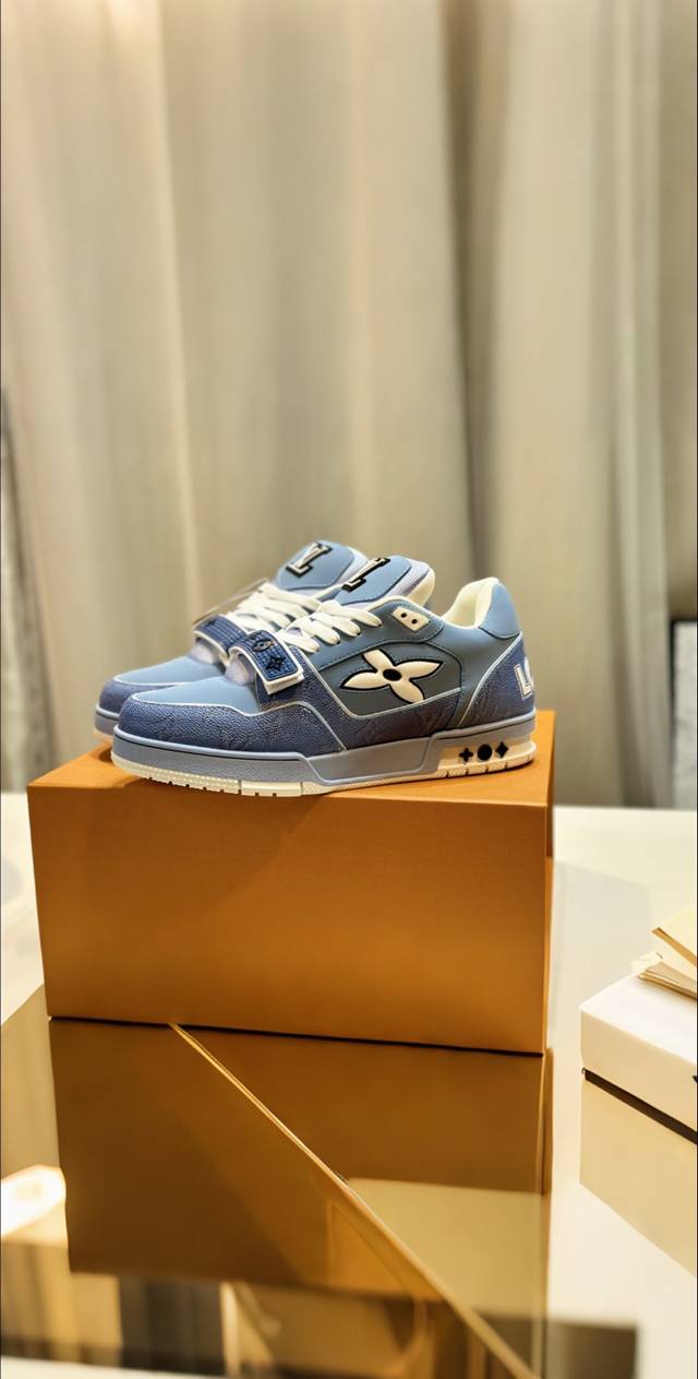 情侣款顶级版本 工厂P价 专柜超火的一款■Lv路易威登 L家驴牌Runner Tatic系列 厚底 休闲 运动鞋 跑鞋原版购入开发 做货 本款 Lv Runne