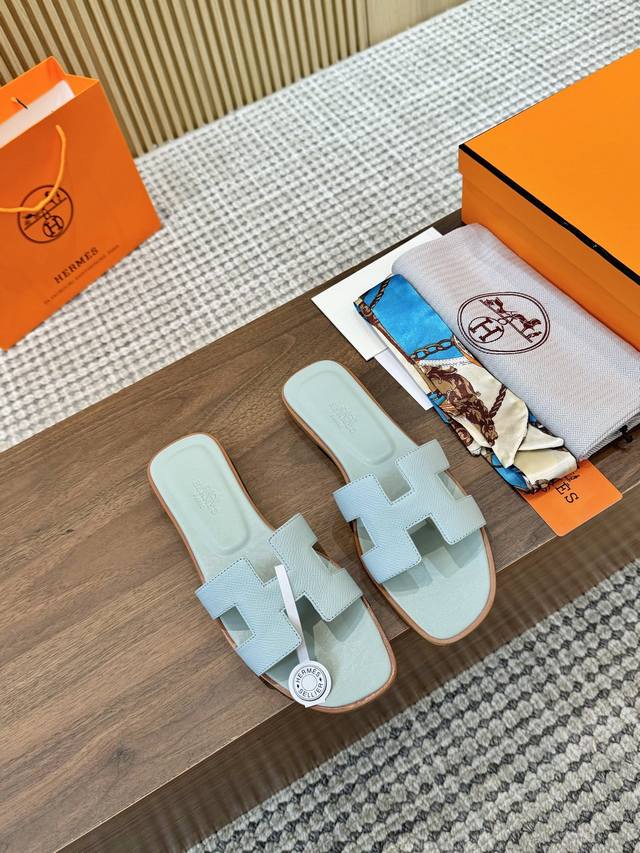 2025新款， 手掌纹全包工艺 全新改版 HermèS 包装升级，版型做工材料升级。Hermes市场最高版本纯手工鞋 顶级产品爱马仕拖鞋 新款高端时尚原版一样，