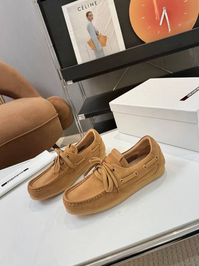 Price: 品 牌：Jacqumus小众潮牌Jacquemus25春夏新款方头鞋单鞋！方头设计真的好时髦！牛仔裤 小裙子搭配不在话下！可可爱爱没有脑袋 四方方