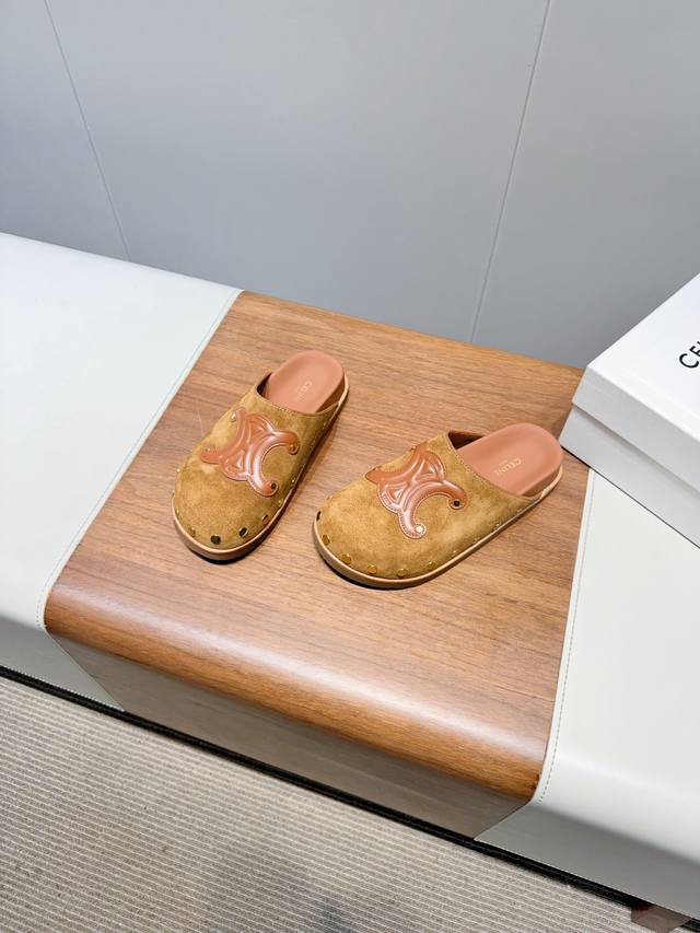 Celin- 赛琳 凯旋门 25Ss 春夏新款 勃肯 包头拖高级感十足 网红Ins种草神器、非常复古风、气场十足单品、设计风格非常新颖、高档且非常舒适.压印Ce