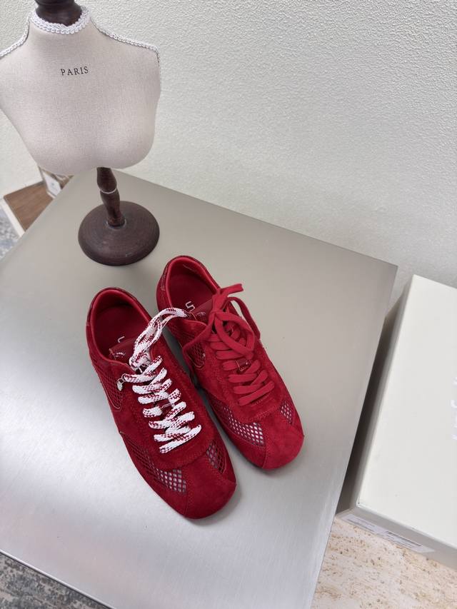 方头 阿甘鞋 Un精品小众设计师25发布会新款 单鞋 可爱头 红色牛反绒皮 单鞋 Untitlab面料选用红色牛反绒皮 透气网布内里舒适羊皮里 原版可回收材质收