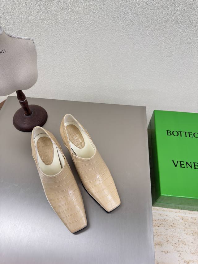 Bv 女士 Lewis 高跟鞋 原版复刻 Bottega Venet* 跟高 7.5Cm 独家开模 对标对版 原版一致 请对比官图 原版材质 对版 一致原版一比