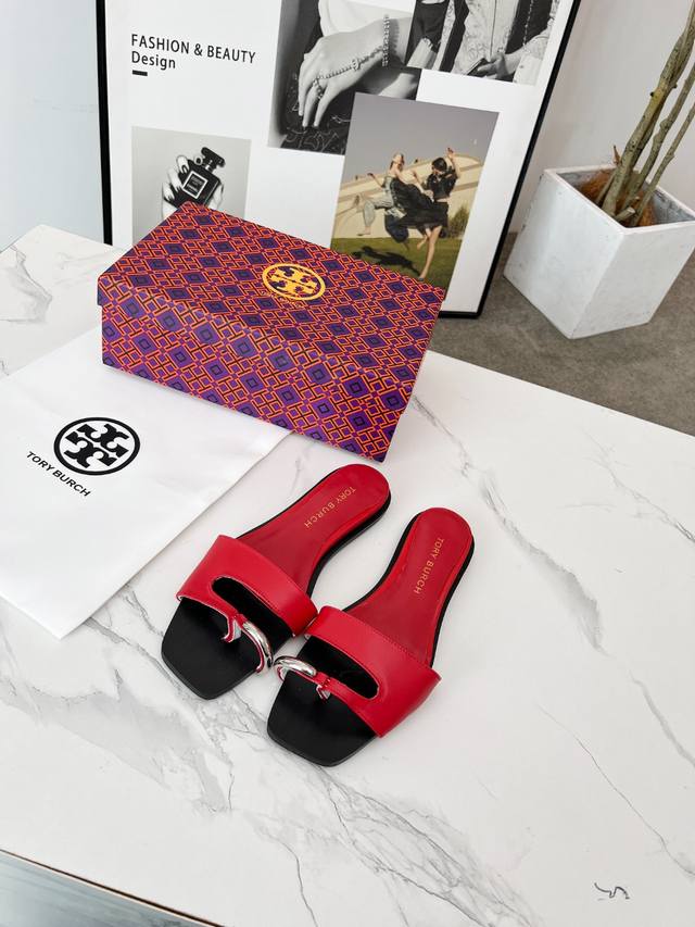 Tory Burch 25季春夏新款 六色任选。码数35-42 价格P：210 真皮底