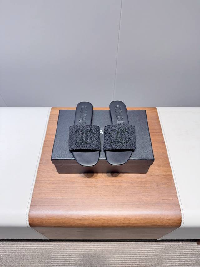 Chane-早春爆品编织凉拖鞋材质：原版编织内里：原版羊皮大底：真皮大底Size：35-40 女码40定做不退换