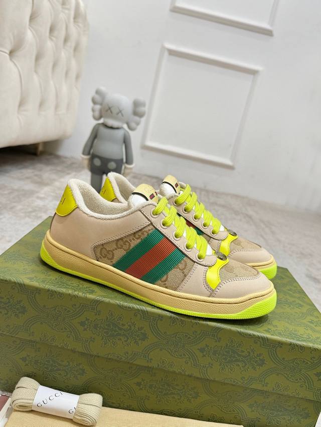 Gucci 全新升级Gucci小脏鞋情侣款 早春新款 Gg系列做旧休闲小脏鞋走秀款原版开发代购级别版本 金属双G水晶圆柱形标 Gucci原版纹织带 专属擦色牛皮