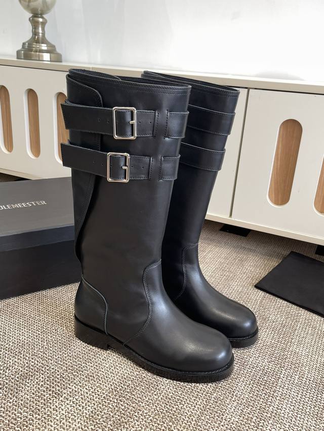 Ann Demeulemeester 官网Jay Boots神奇两穿骑士靴长靴 24年Brand New升级版-顶级 全新呈献别在平凡中沉溺，Ann 以悠久的匠