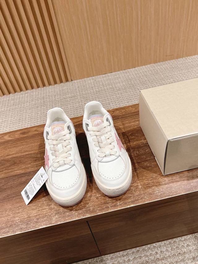 顶级版本 # # 春季新款厚底星星板鞋小脏鞋休闲滑板鞋新款火红程度比之前的小脏鞋还要火，打破传统审美，厚底的设计更是对小个子非常友好！进口牛皮鞋面，毛巾布+透气