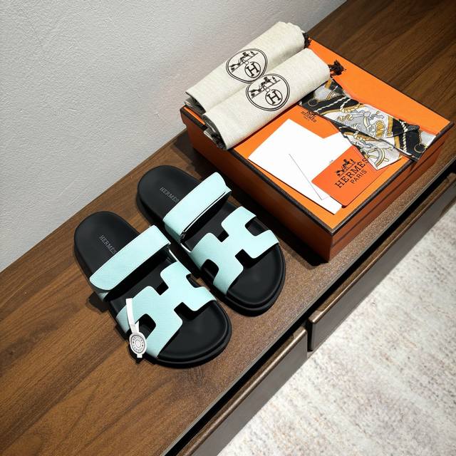 出厂价Pp：女款 男款10品牌：Hermes编号：H8018-210199颜色：掌纹新色系码数:35一40 38-45鞋面材质：进口小牛皮大底材质：Tpu防滑耐
