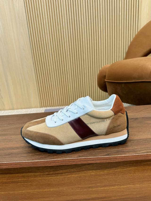 男+10！！！汤姆 Tom Ford 美国复古轻奢 情侣款Size：35-44 Tom Ford设计师曾经是古888驰的设计师，来自美国品牌，贸易单，国内罕见，