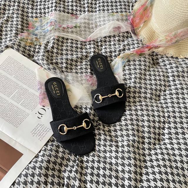出厂： Gucci 古驰2025顶级专柜 新款限定官网上新 全球首发 Gucci古驰 25Ss- 双G平底拖 胡驰拖鞋 古驰潮鞋 Gucci小红书最新登录 潮鞋