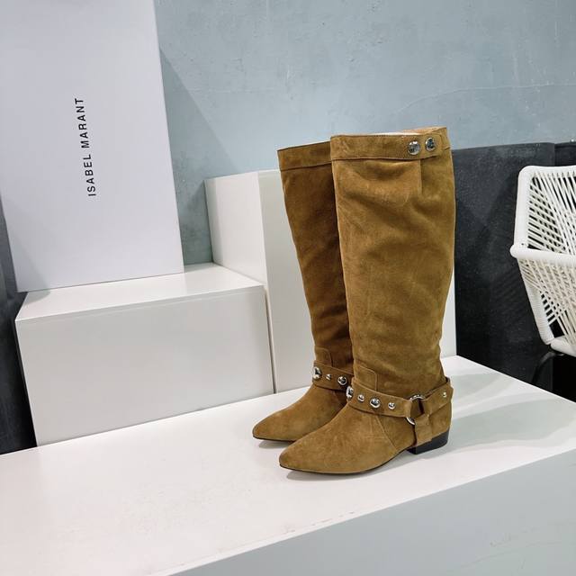 高品质出厂长靴 ！顶级品质Isabel Marant 伊莎贝尔25Ss秋冬五金扣简易尖头一脚蹬粗跟短靴长靴系列！满满家族风格的一款经典女款拼接中短靴标准的欧美风