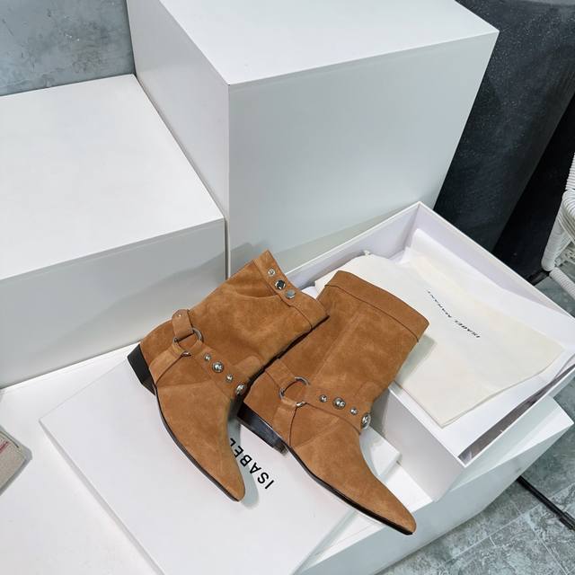 高品质出厂 ！顶级品质Isabel Marant 伊莎贝尔25Ss秋冬五金扣简易尖头一脚蹬短靴！满满家族风格的一款经典女款拼接中短靴标准的欧美风格代表一个用极简