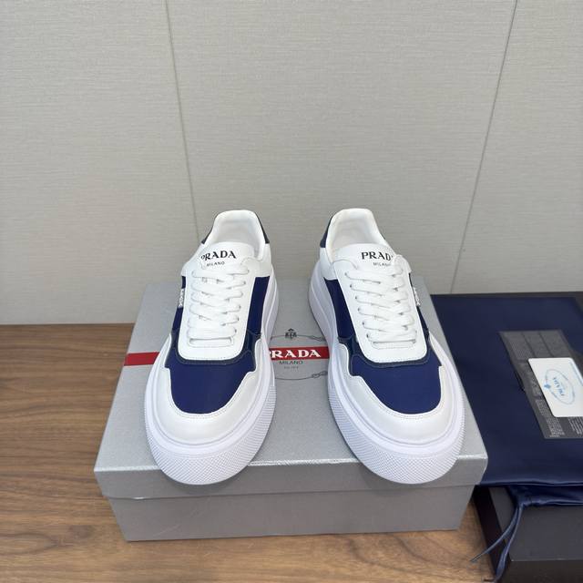 Prada普拉达 最新Downtown Bold系列 厚底 松糕鞋 三角标 休闲鞋运动鞋 小白鞋 原版购入开发 做货 Downtown Bold运动鞋从1980