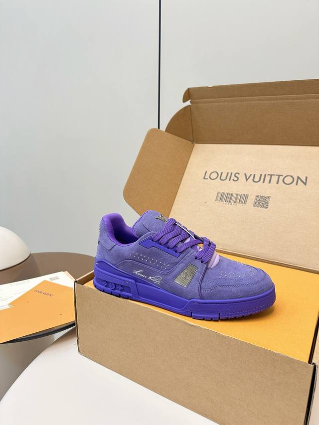 顶级品质 配飞机盒 Louis Vuiton 路易威登 新款 Lv Trainer系列板鞋篮球鞋休闲运动鞋 此款Lv Trainer运动鞋是由设计师Virgil