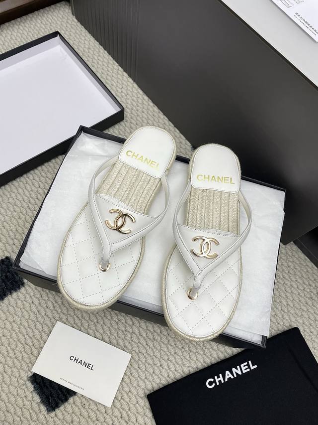 代购级 Chanel香奈儿25Ss新款双C草编夹趾拖鞋一秒入夏重工极品西欧系列Chael 小香 Bling Bling超闪一字拖今年Chnel 必入的一款编织拖