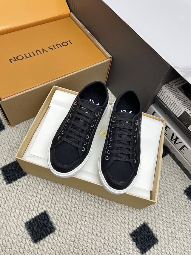 Lv路易威登L家 驴牌最新Lagoon系列 厚底丹宁牛仔布 压花 老花 厚底 休闲运动鞋 滑板鞋原版购入开发 做货 这款Lagoon 运动鞋取材 Monogra
