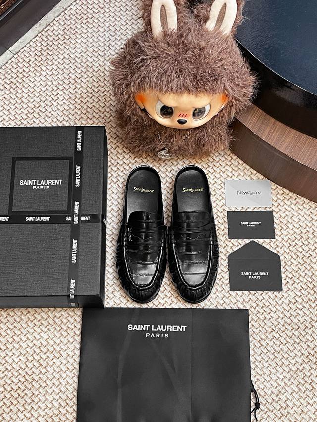 Saint Laurent 圣罗兰半拖整双鞋子采购Zp开发打造，全部定制材料，独家开模大底，细节全部对版出货，连包装也做到跟正品一样。码数:35-40