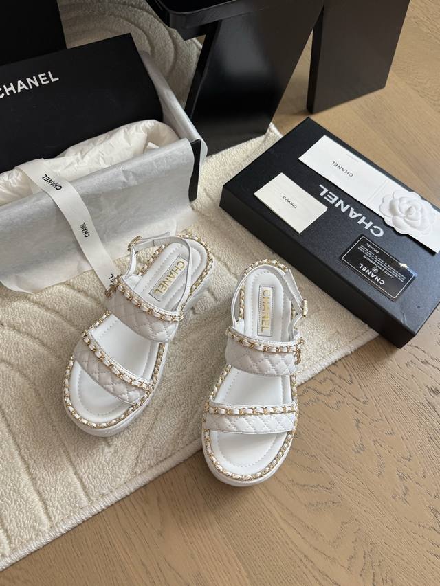 Chanel 25C春夏新款全系列链条拖鞋全系列首发 专柜有的我都有！高版本高品质鞋面牛皮 原版面料 内里羊皮 原版大底Size:35-39 其他码数定