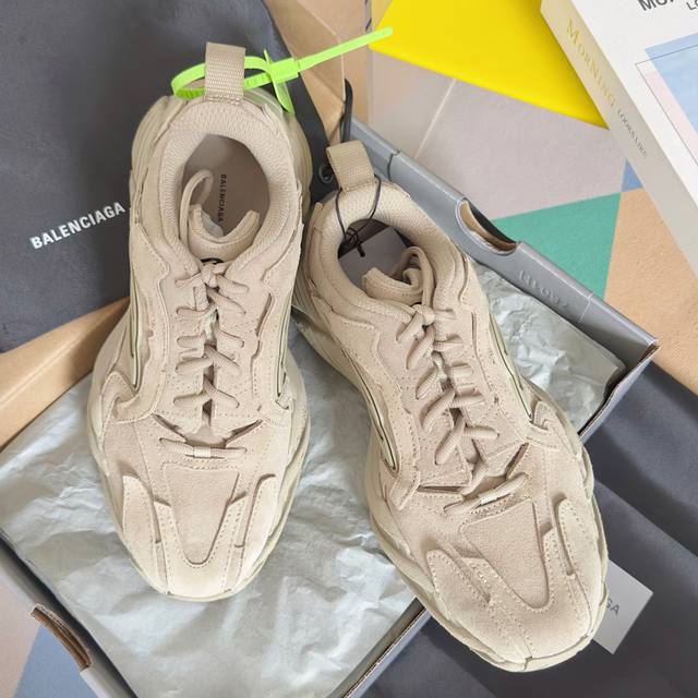 顶级版本：情侣款 Balenciaga巴黎世家Monday系列 情侣款 厚底 老爹鞋 休闲 运动鞋原版购入开发 做货 鞋款设计灵感来源于经典运动鞋，在保留 巴味