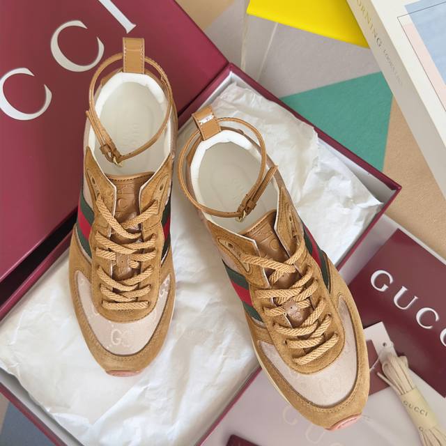 顶级版本：女款 Gucci古驰 最新 走秀款 Re-Motion系列 厚底 休闲 运动鞋 原版购入开发 做货 这款运动鞋设有可拆卸可调节踝部绑带，为2025春夏