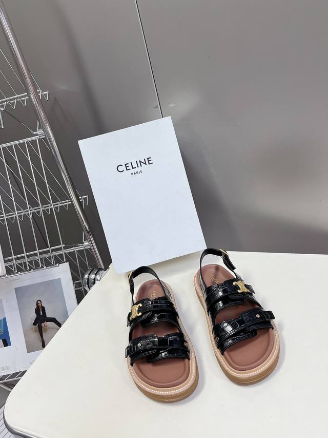 Celine 思琳代级别 春夏新品凯旋门复古罗马凉鞋拖鞋 进出专柜无压力，重工版，拒绝一眼假Low货 原版楦型，调试N次、这款上脚绝对Vintage复古风味十足