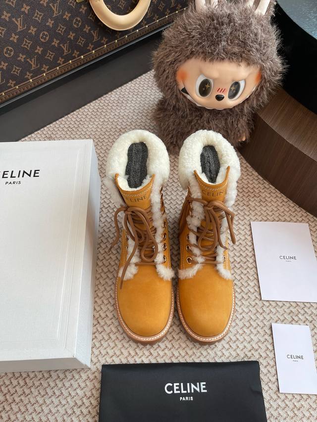 Celine 高帮毛里鞋整双鞋子采购Zp开发打造，全部定制材料，独家开模大底，细节全部对版出货，连包装也做到跟正品一样。码数:女35-40 男39-45