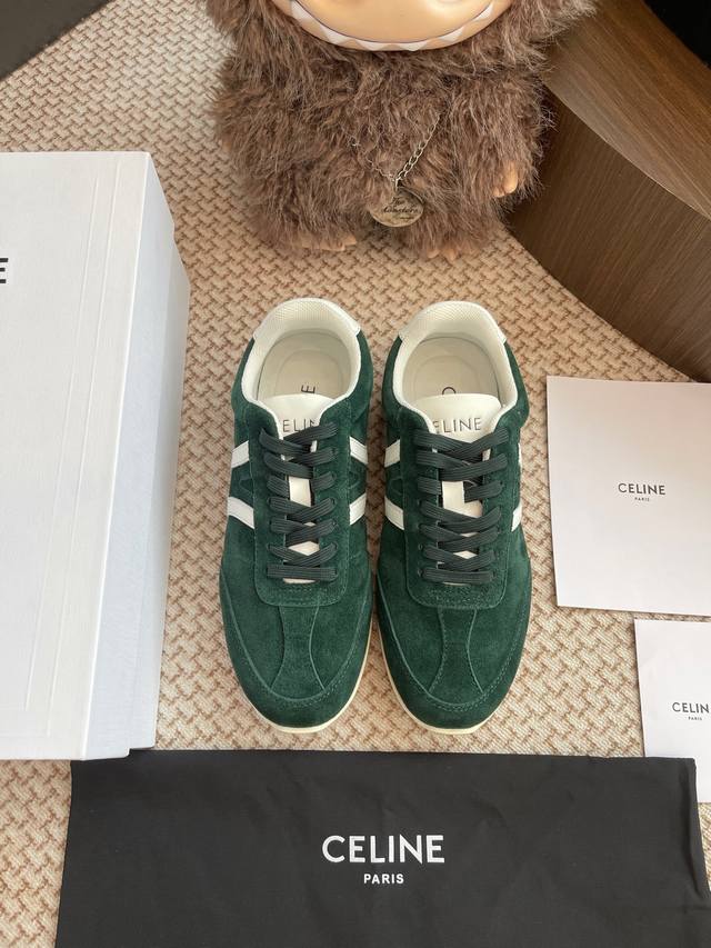 Celine 休闲运动鞋整双鞋子采购Zp开发打造，全部定制材料，独家开模大底，细节全部对版出货，连包装也做到跟正品一样。码数:女35-40