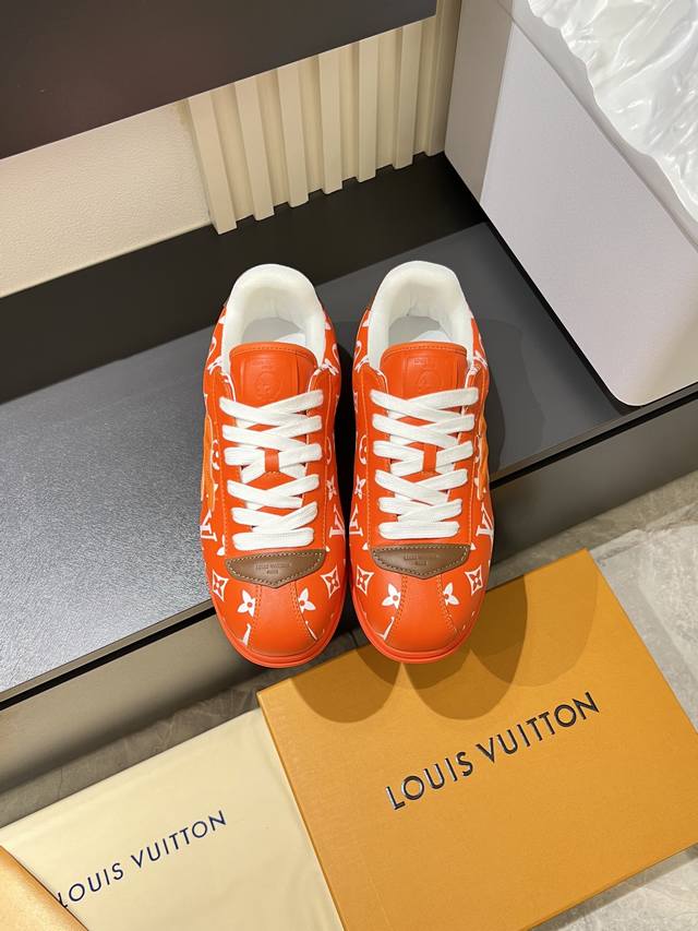 Louis Vuitton 路易威登 高端品质 原单休闲运动鞋 鞋面：纳帕小牛皮.彩印品牌图腾、鞋身车缝品牌模块、鞋头.鞋舌.后跟；空压品牌Logo内里：品牌帆
