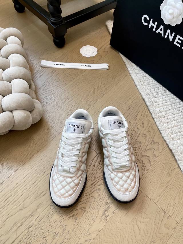 Chanel 经典棒球鞋新配色！顶级版本！抢先发售鞋面羊皮 原版防滑大底！码数：35-40 40定制不退换