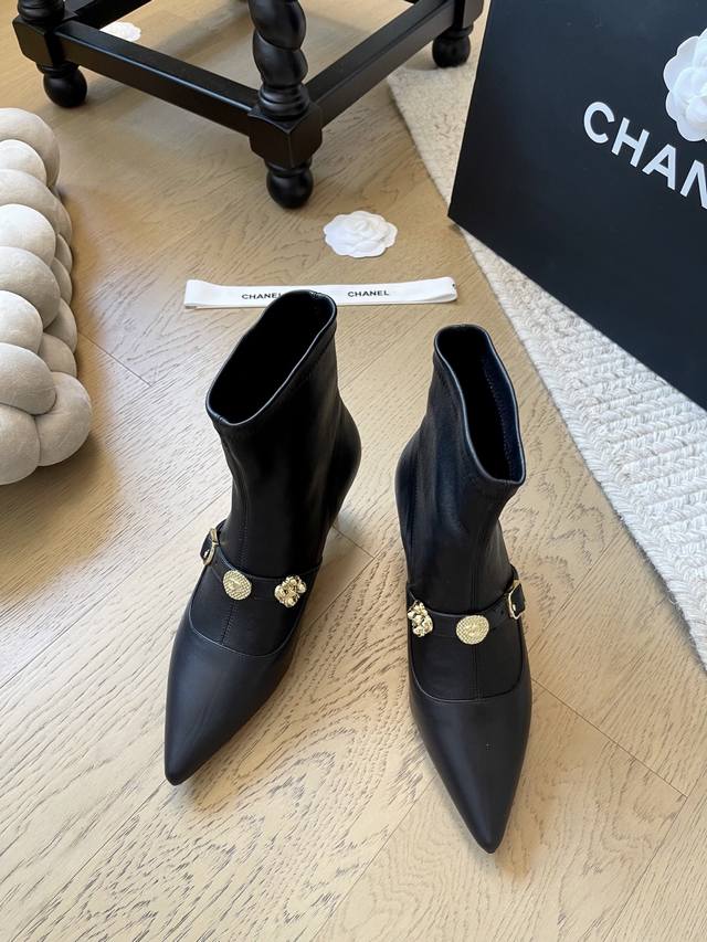 Chanel 25K新款高跟弹力靴顶级版本！抢先发售鞋面羊皮 垫脚羊皮 真皮底码数：35-41 40 41定制不退换
