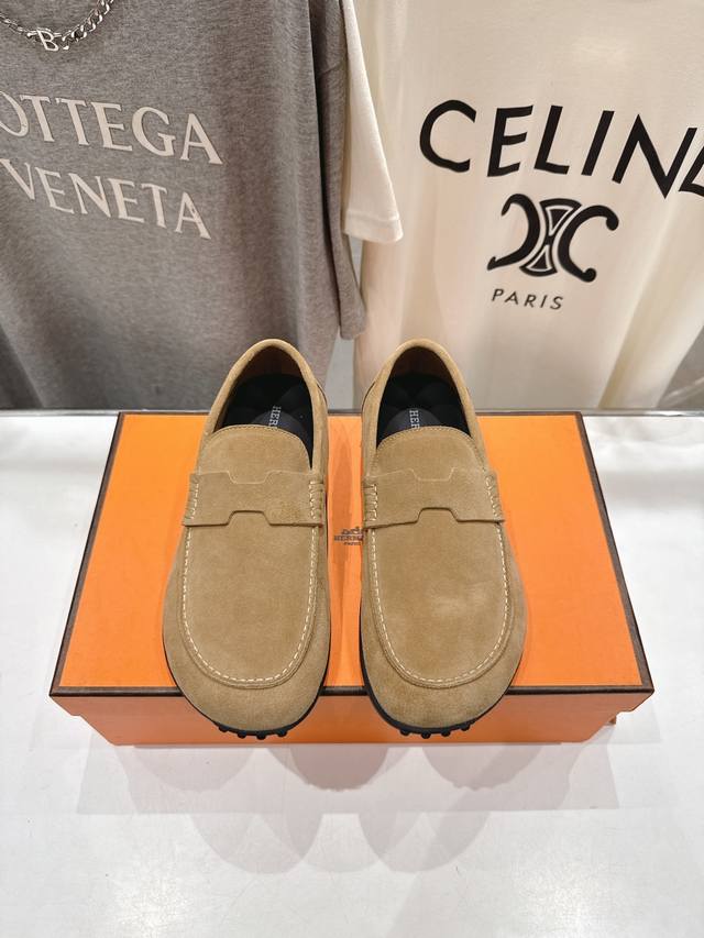 高版本出厂 男码+10 Hermes 爱马仕H家25Ss新品情侣款休闲鞋乐福鞋经典休闲风格，经典耐看！原版倒模楦型，极致1:1形体，进口反绒牛皮呈现出精致质感！