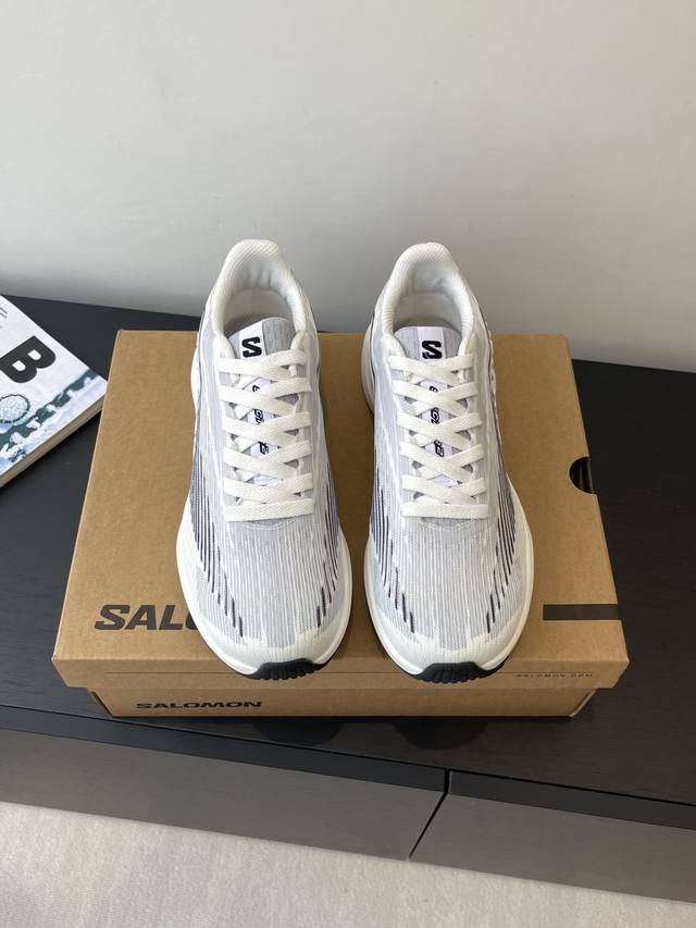 Salomon萨洛蒙 25Ss 新款休闲运动 登山鞋跑步鞋 情侣款搭配Salomon专为山地运动所创的3D Eending专利技术鞋底 增加侧向稳定性和结构感