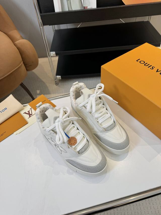 工厂P价 顶级代购版本 情侣款Lv 路易威登Runner Tatic 运动鞋 老爹鞋L家 春夏秀场推出 Lv Runner Tatic 运动鞋 驴牌 老爹鞋 复