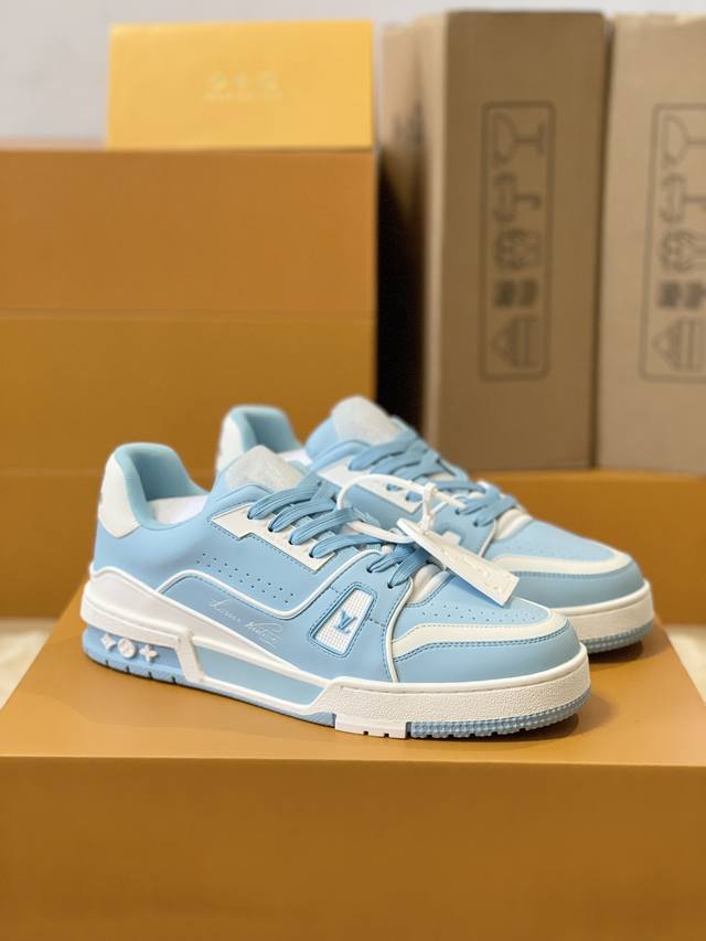 顶级版本 情侣款上线路易威登Lvtrainer 运动鞋Virgil Abloh #54系列款号Fd0261从复古篮球鞋汲取灵感，打造备受青睐的Lvtrainer