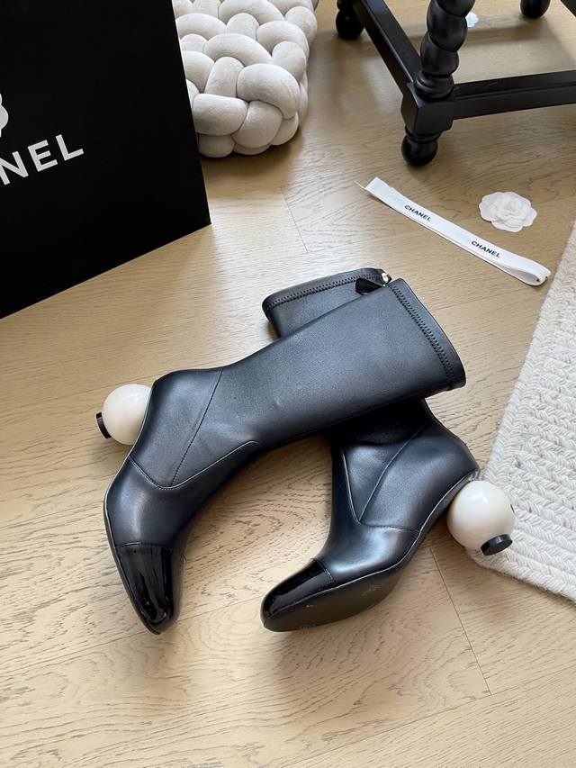 Chanel 25K秋冬季新款长靴！顶级版本！抢先发售鞋面羊皮 内里羊皮 原版开模珍珠跟 真皮大底码数：34-41 34 40 41定制不退换