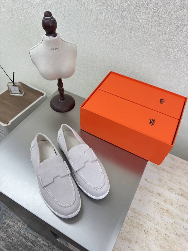 H型 皮面油边爱马仕 高版本 Hh 配手提袋 双只鞋盒包装 Job乐福鞋 大象灰 爱马仕 Job乐福鞋 油边工艺 编号:H242935Za01410小牛反绒麂皮