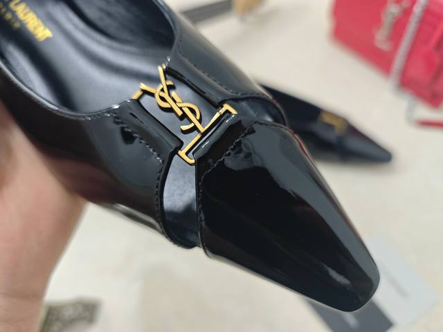 工厂P价 Saint Laurent 圣罗兰、平跟Ysl字单鞋 早秋专柜同步最新款、Ysl、装饰 经典上乘美艳力作 专柜最火春夏系列 兼备气质 时尚 经典耐看的