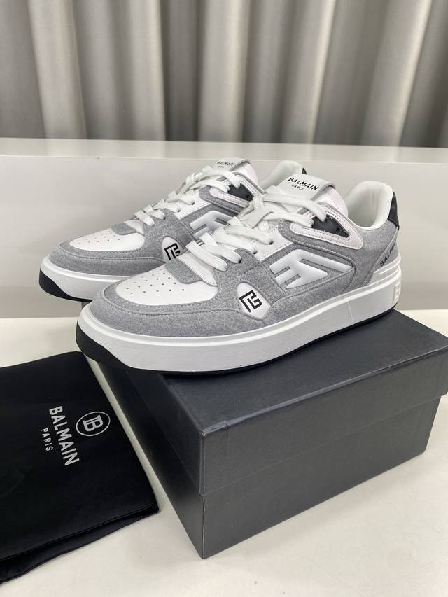 Balmain 码数：39-44 45.定做 Balmain巴尔曼新款休闲鞋 运动鞋 滑板鞋 Balmain 潮流板鞋 型格出街首选 来自法国顶奢的设计巧思，棕